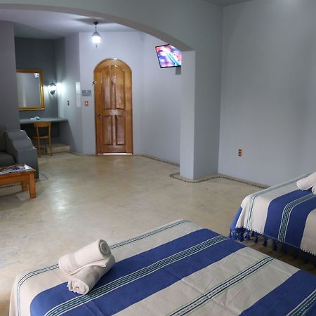 Casa Blanca Del Sol Bahia Chahue B&B Санта-Мария-Уатулько Экстерьер фото